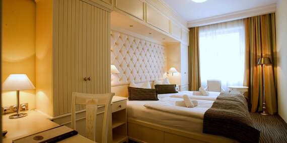 Hotel Ambiente **** v centru Karlových Varů s polopenzí, neomezeným wellness nebo procedurou dle výběru/Karlovy Vary