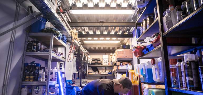 Výmena oleja s materiálom v cene a extra bonusom v servise Autoklinik