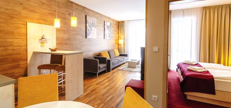 Pohodlné apartmány pre celú rodinu v hoteli Crocus**** pri Štrbskom plese