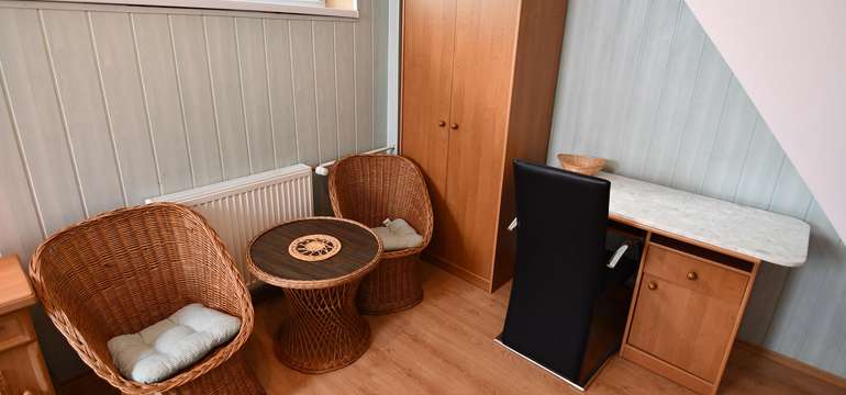 Ubytovanie vo veľkom hornom apartmáne s 3 spálňami (6+1)