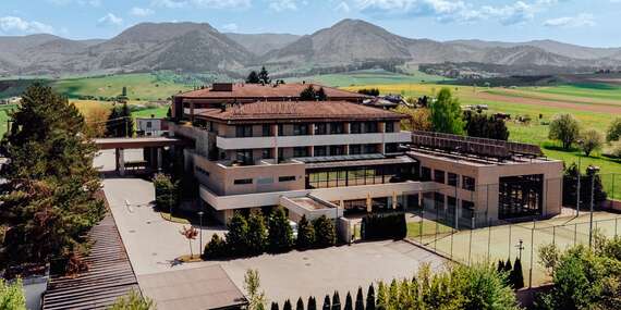 Celodenný relax vo vodnom a saunovom svete Wellness Hotela Diplomat**** v Rajeckých Tepliciach/Rajecké Teplice