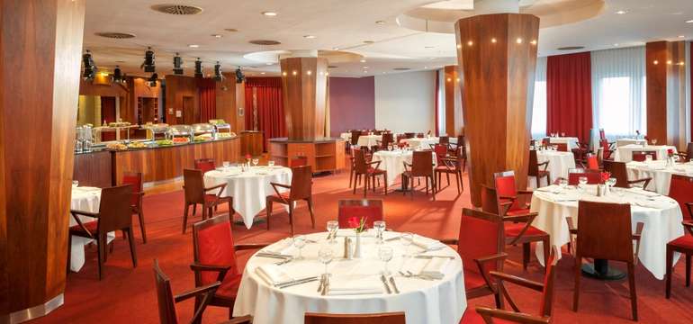 Základom gastronómie sú tu čerstvé produkty dodávané miestnymi farmármi