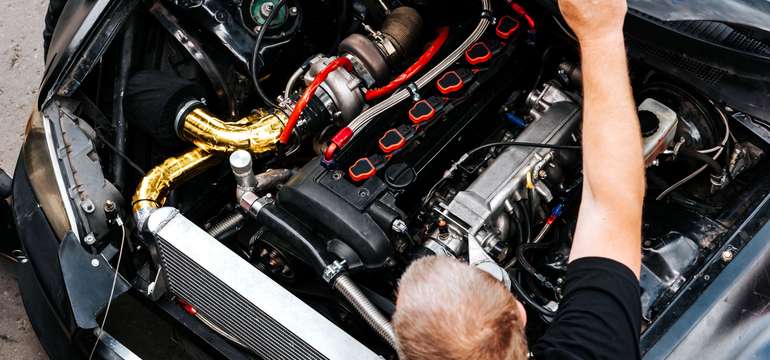Dekarbonizácia motora certifikovaným vodíkovým prístrojom