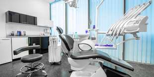 Black & White Dental Clinic