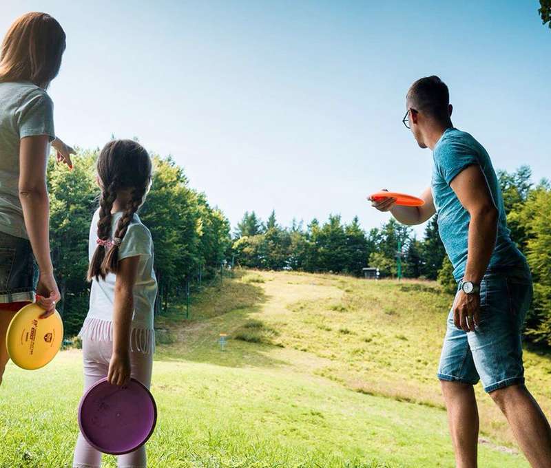 Spoznajte zábavnú hru DiscGolf 