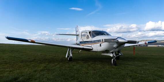 Prelet lietadlom ROCKWELL COMMANDER 114 pre 1 až 3 osoby s možnosťou pilotovania/Spišská Nová Ves