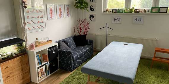 EXTRA CENA: Relaxačná masážna technika Aroma Touch v salóne Refreš/Bratislava - Petržalka