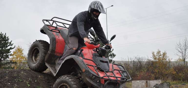 Naučíte se jak v terénu dostat stroj pod kontrolu