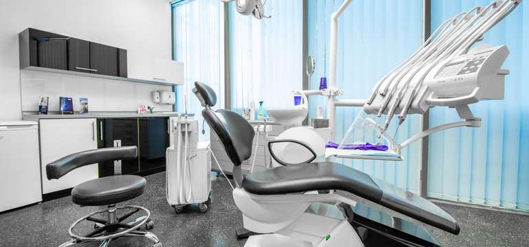 Black & White Dental Clinic