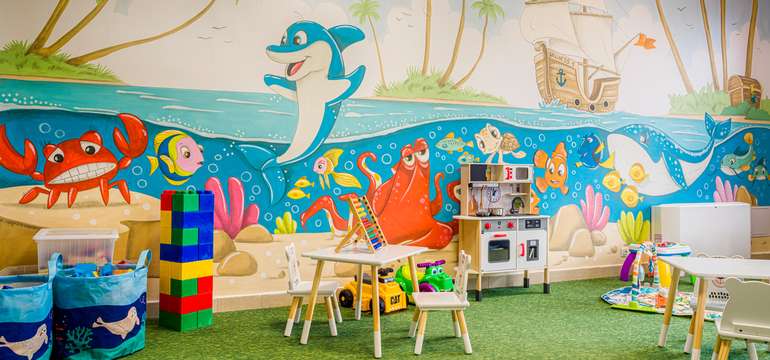Wellness Hotel Patince****, moderný family wellness hotel