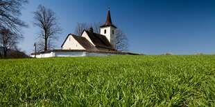 Gotický kostol Všetkých svätých Ludrová – Kút