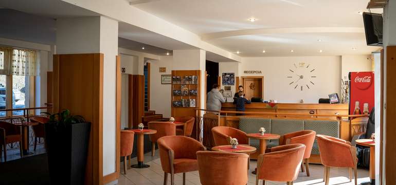 Rodinný hotel Boboty*** vo Vrátnej – recepcia