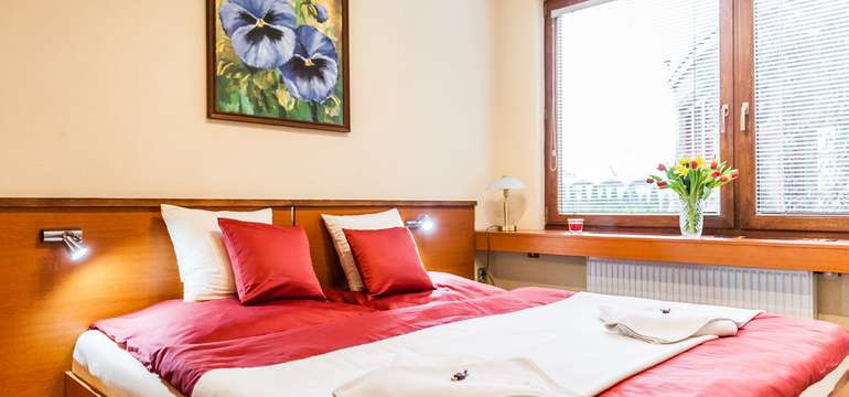 Apartmány hotela Áčko*** sú zložené zo spálne (s manželskou posteľou) a obývačky