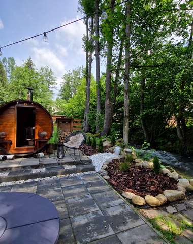 Vonkajšia vírivka a sauna