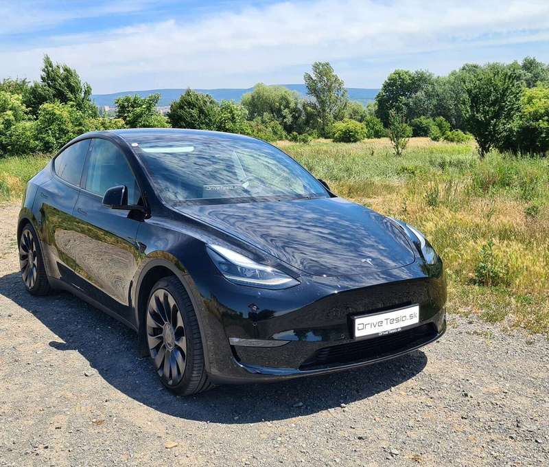 Jazda na Tesla Model Y