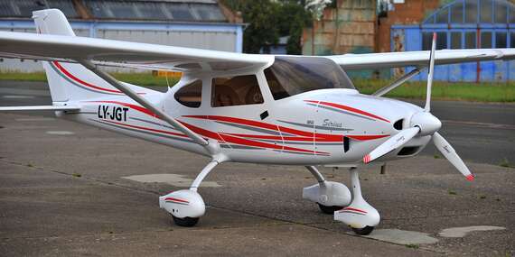 Zážitkový let na novom lietadle Sirius s nadštandardnou výbavou - letisko Sládkovičovo/Letisko Sládkovičovo