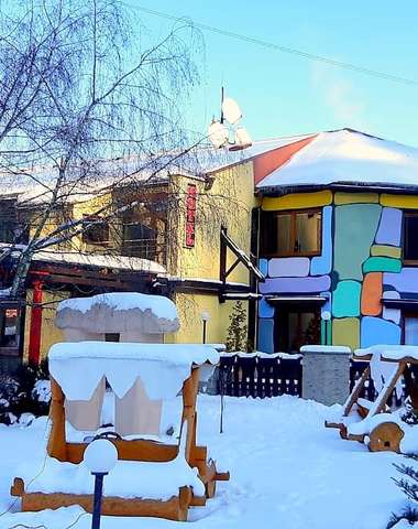 Hotel Áčko*** nájdete v Ružomberku, ktoré leží v prekrásnom prostredí hôr