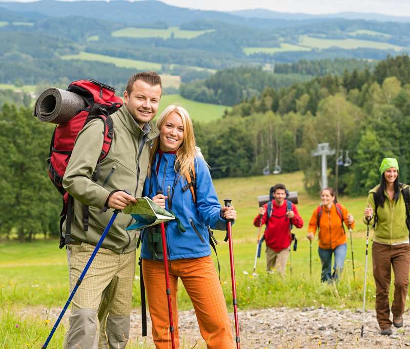 K zapůjčení jsou i Nordic walking hole a vy se pak můžete vydat po nových trasách pro nordic walking