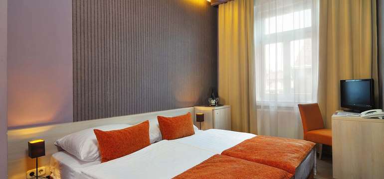 Star City Hotel