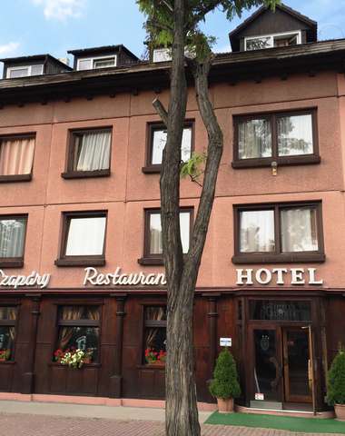 Hotel Gloria***  má 25 dvojlôžkových izieb a 3 apartmány
