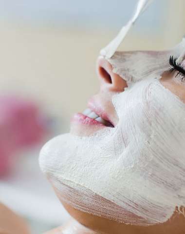 Chemický peeling alebo anti-akné ošetrenie