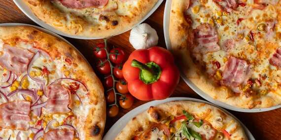 Pizza podľa vlastného výberu v reštaurácii U Doktora - až 17 druhov/Bratislava - Ružinov