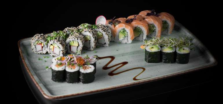 Sushi King a welcome drink 1 dl saké pre 2 osoby