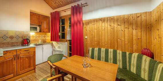 Chatka priamo v rezorte Holliday Village Tatrandia pre 2 až 5 osôb + zľava na celodenný vstup do Tatralandie/Liptovský Mikuláš