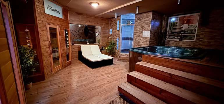 Fínska sauna, infrasauna, vírivka a oddychová zóna