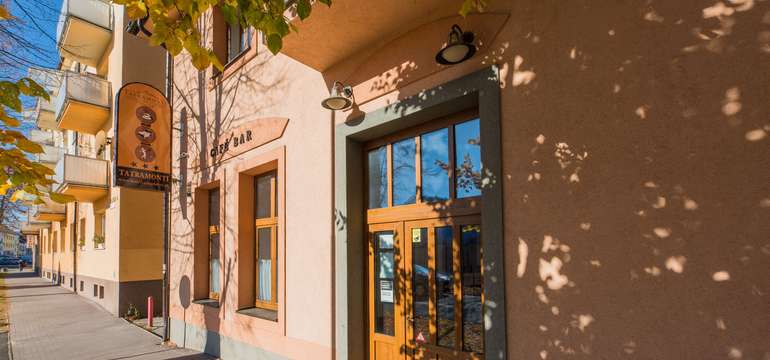 Hotel TATRAMONTI*** je situovaný v príjemnej a pokojnej lokalite Popradu