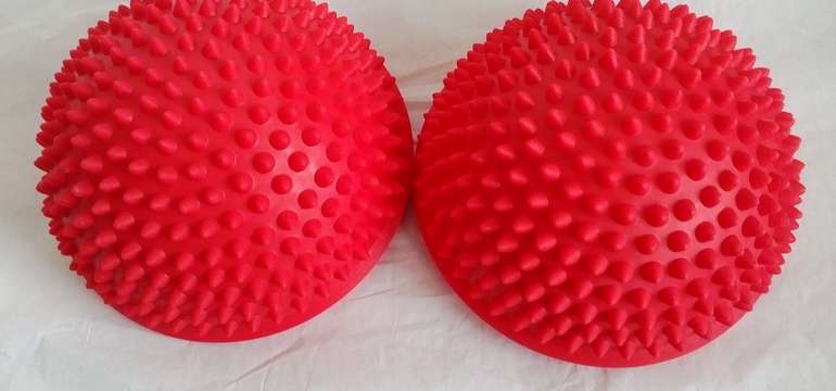 Balanční ježkovia, 2 ks (16 cm), červená farba