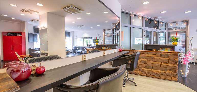 Salón Moriri, Košická 58 821 08 Bratislava 