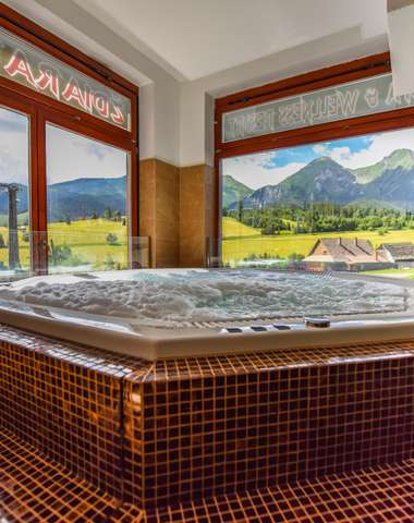 Penzion Ždiaranka, vířivka s výhledem na Belianské Tatry
