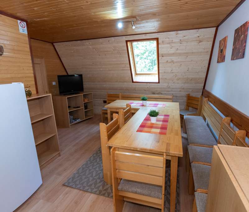 Spoločenská miestnosť s TV v chate Horský dom