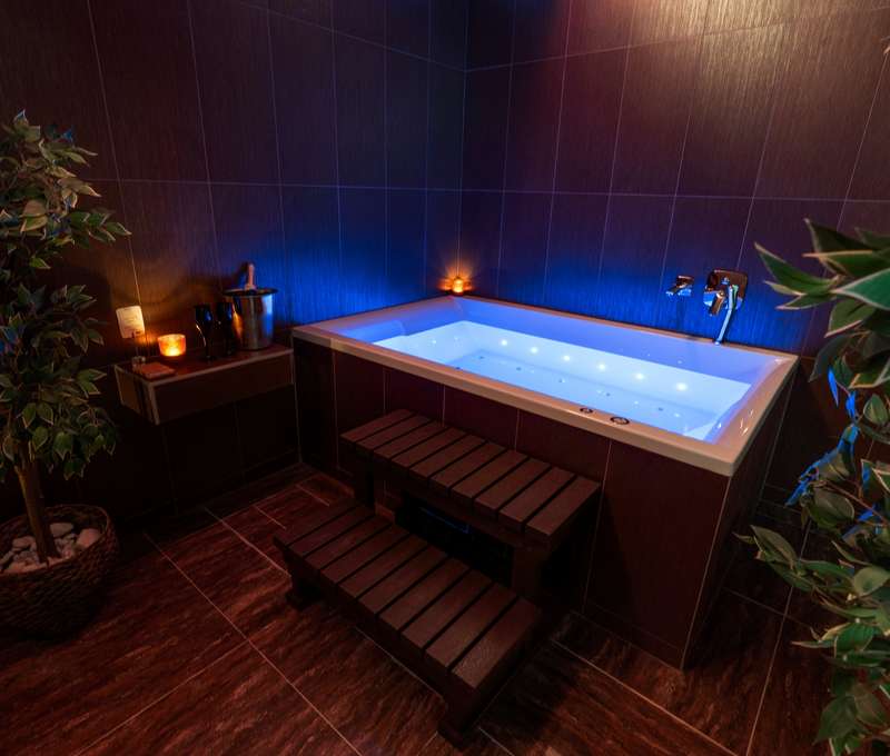 Privátne wellness so sviečkami a welcome drinkom v PREMIUM**** business hotel