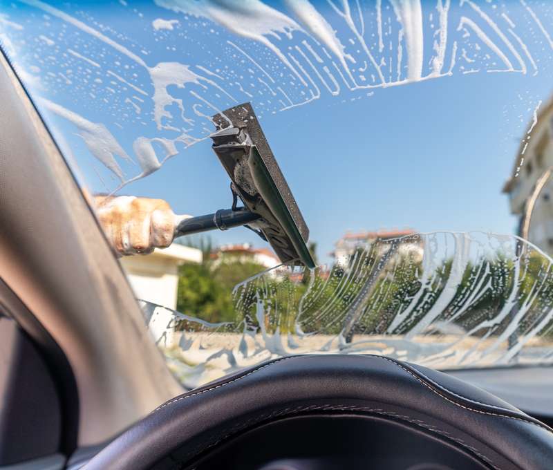 Bežné čistenie vozidla v autoservise na Mlynských nivách