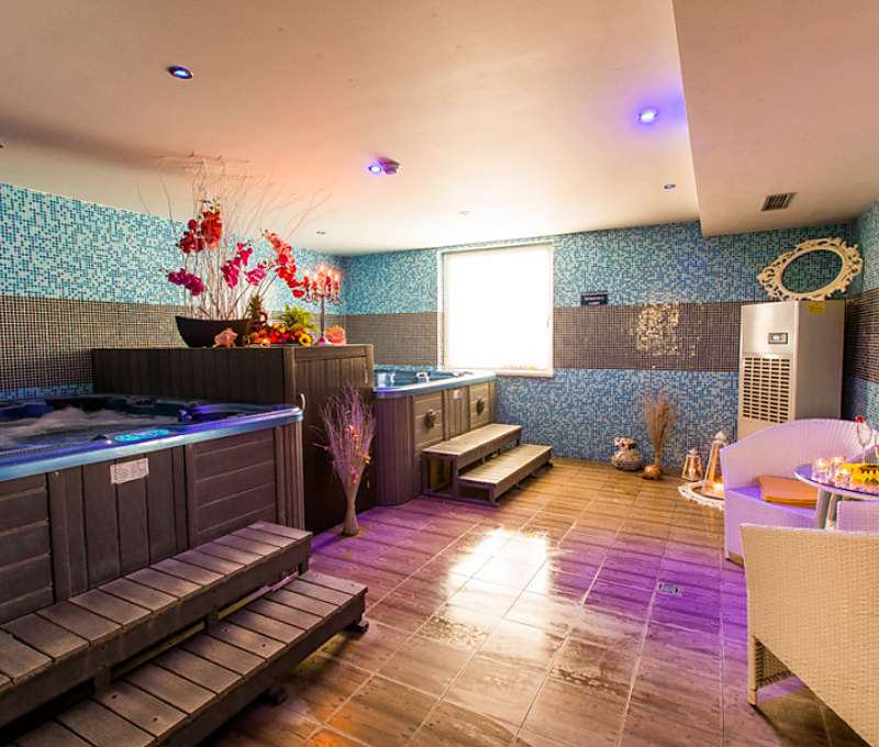 Vírivé vane sú súčasťou wellness centra v hoteli Sun**** Senec
