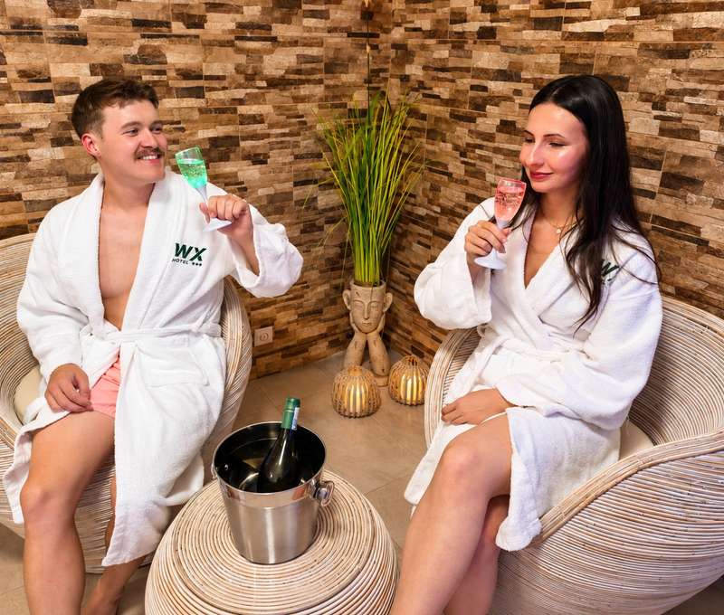 Sauna a wellness v Bratislave s relaxačným bazénom vo WX hotel