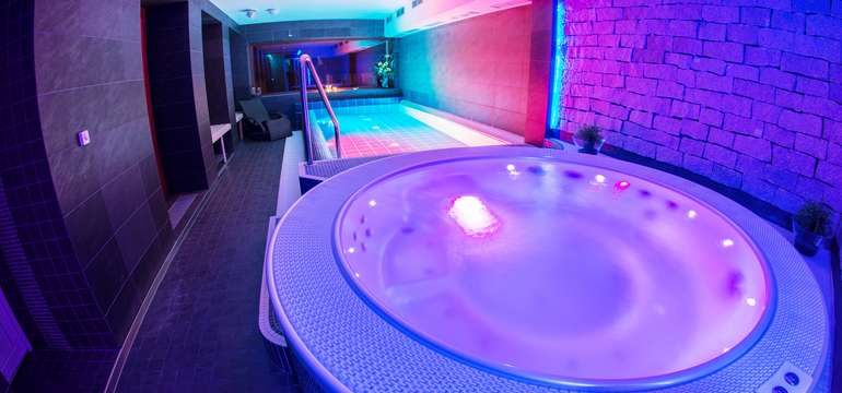 Hotelové wellness vám po dobu 90 minut denně připraví příjemné chvíle odpočinku