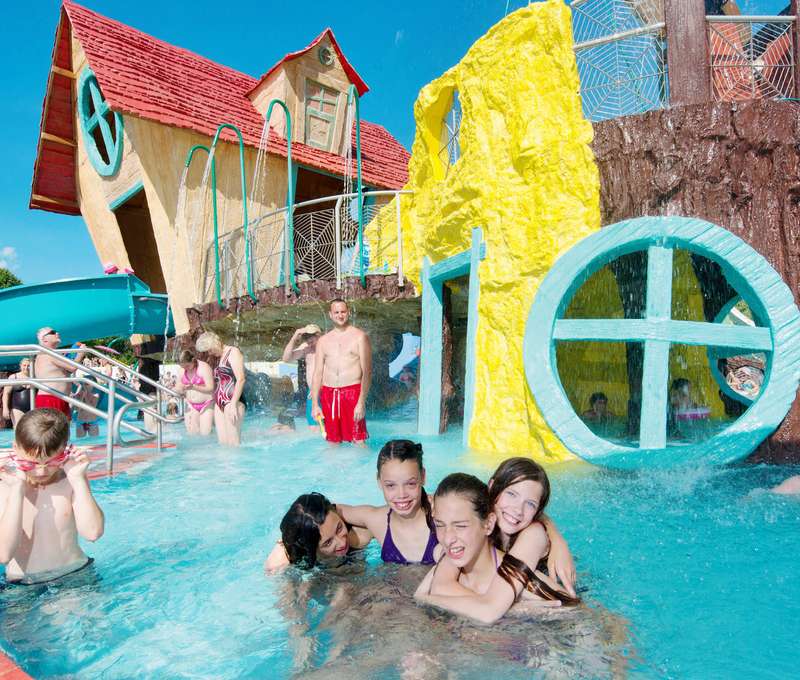 Úplne nový hotel Pak Inn priamo v komplexe obľúbených kúpeľov Zalakaros