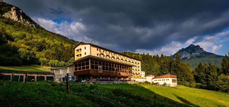 Rodinný hotel Boboty*** vo Vrátnej v lete