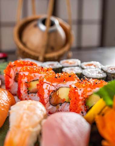Sushi set vo Việt Phố