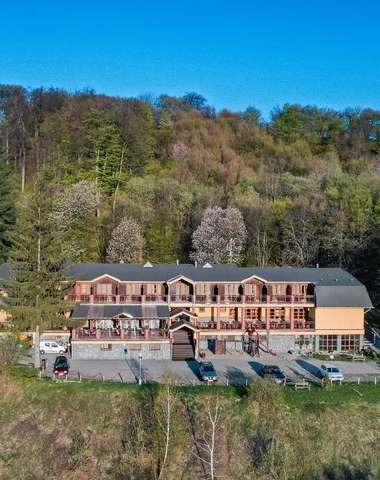 Hotel Inovec*** zasadený do peknej prírody