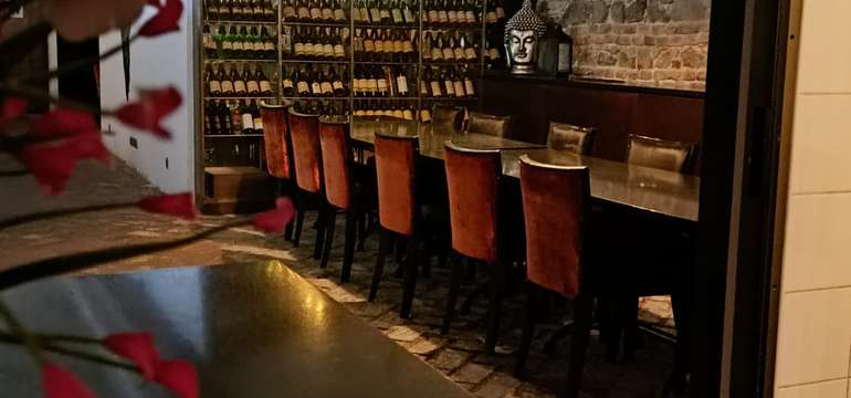 Interiér Punjabi Dhaba - Hlboká cesta