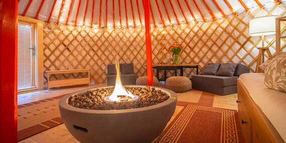 Netradičné ubytovanie v originálnej mongolskej jurte pod Kriváňom so saunou a raňajkami/Vavrišovo