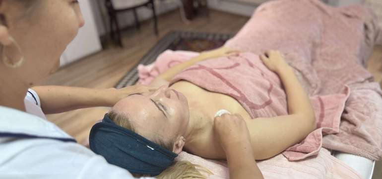 Kompletné ošetrenie a čistenie pleti v salóne Kozmetika LUX