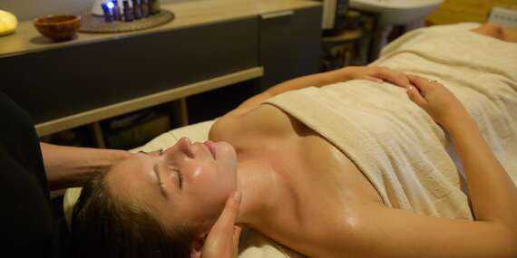 Float terapia s masážou v ZEN SPA - stav beztiaže, harmonizácia a relax v príjemnom prostredí/Bratislava - Staré Mesto