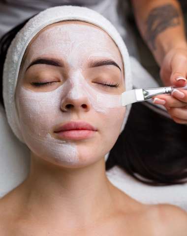 Kozmetické ošetrenie a darčekové poukážky v hodnote 50 €, 100 € v Beauty Salon Kristy