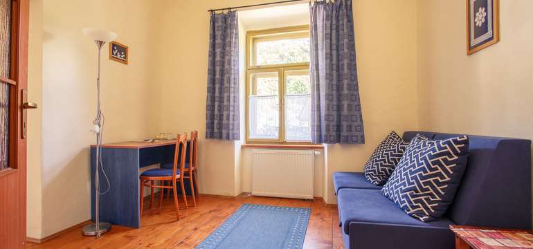 Celkovo má penzión Príjemný oddych 30 miest v 5 izbách a 4 apartmánoch