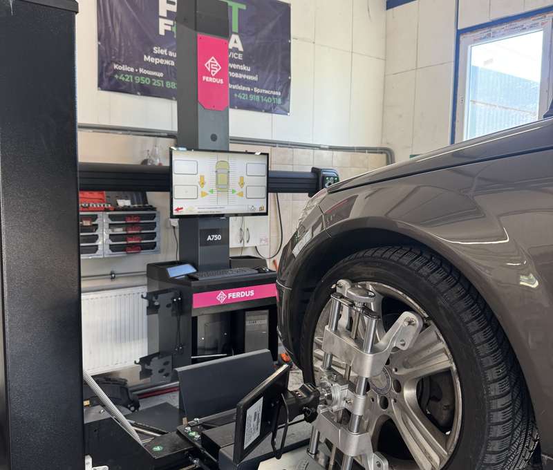 Presná 3D geometria všetkých kolies v Platforma Autoservice